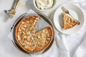 Christmas Pudding Cheesecake Tart with Carême Vanilla Bean Shortcrust Pastry
